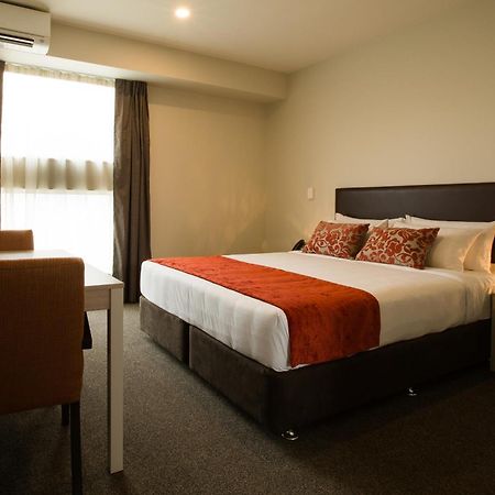 Ramada Suites By Wyndham Christchurch City Екстериор снимка