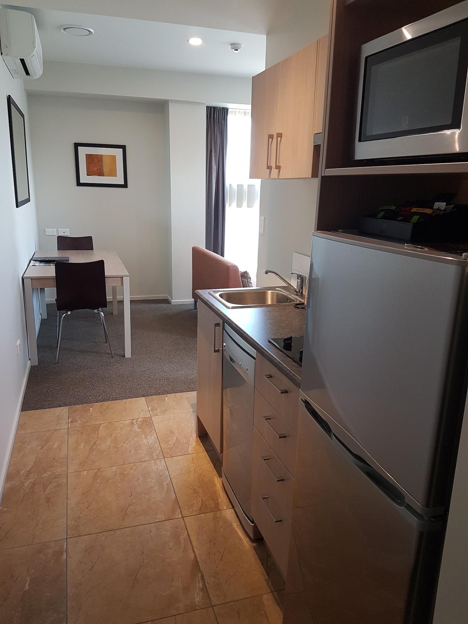 Ramada Suites By Wyndham Christchurch City Екстериор снимка