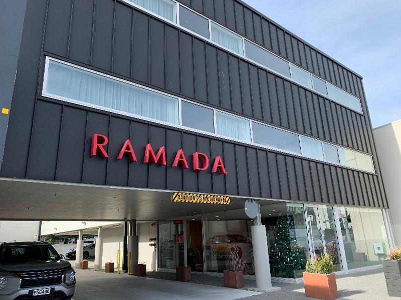 Ramada Suites By Wyndham Christchurch City Екстериор снимка