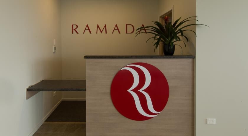 Ramada Suites By Wyndham Christchurch City Екстериор снимка