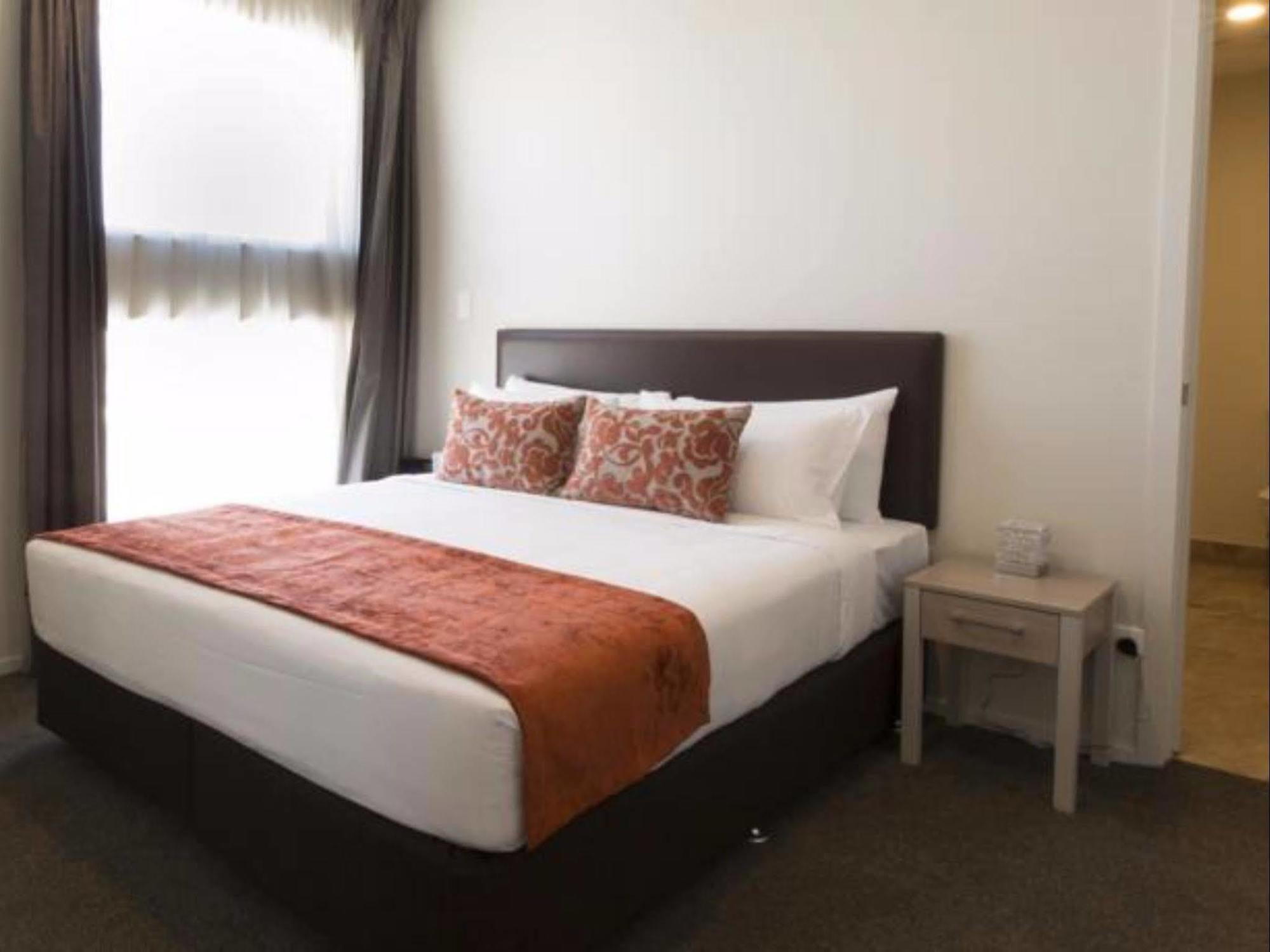Ramada Suites By Wyndham Christchurch City Екстериор снимка