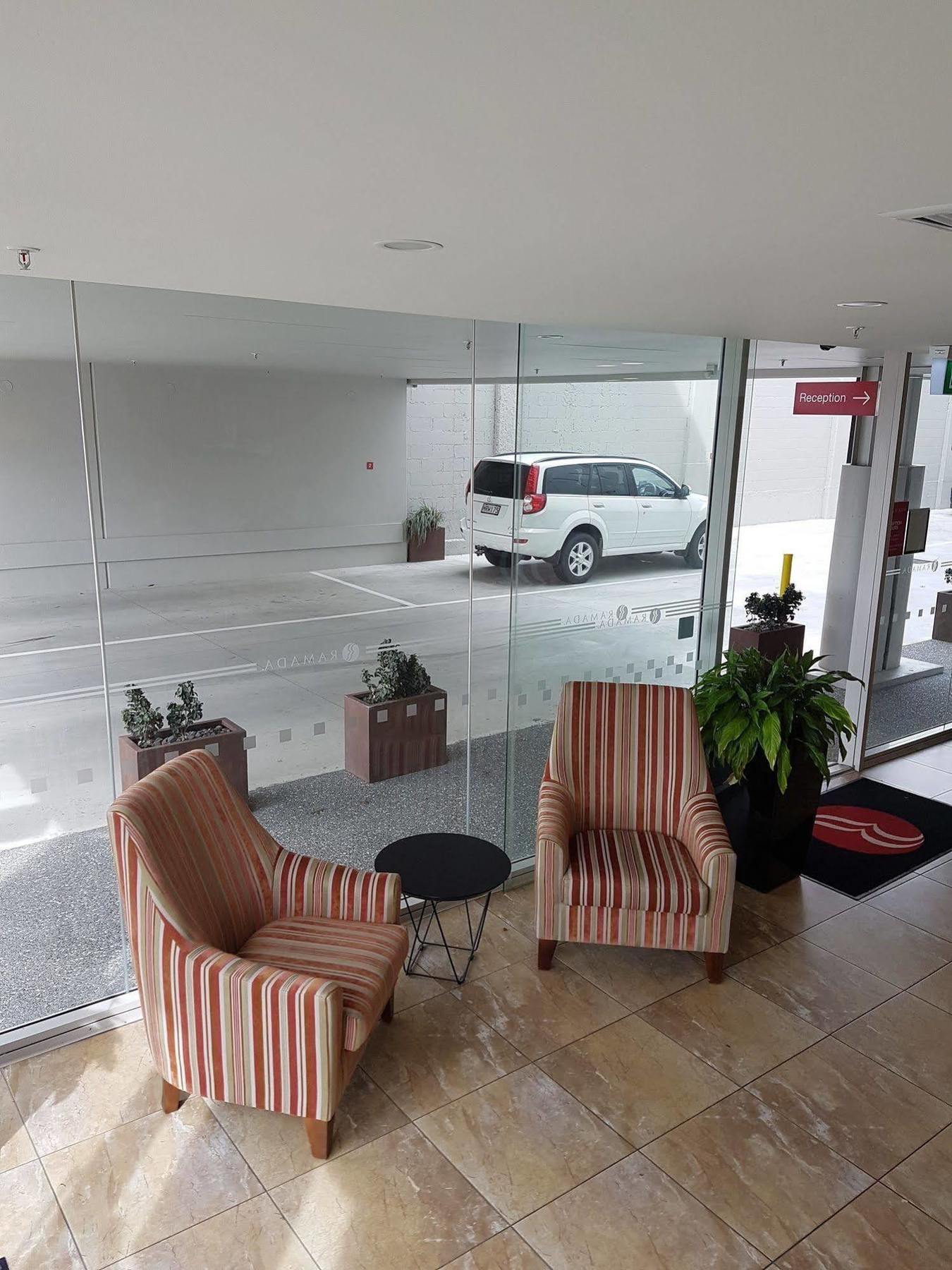 Ramada Suites By Wyndham Christchurch City Екстериор снимка